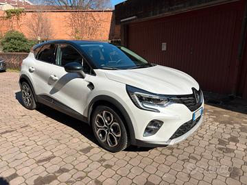 Renault Captur ibrida Plug-in