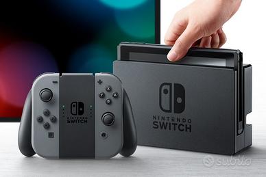 Nintendo Switch 1 con 4 Joycon e custodia