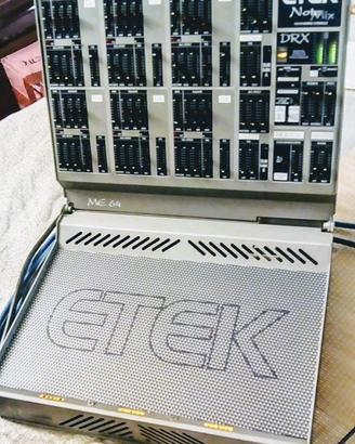 ETEK Notemix ME64 - mixer 14 canali