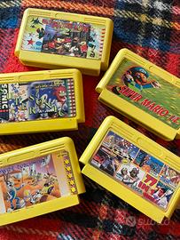 Cinque cartucce vintage Nintendo Famicom