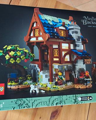 21325 Lego Ideas Fabbro Medievale nuovo / chiuso