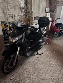 Beverly 125cc anno 2004