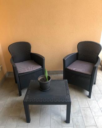 Tavolo e sedie