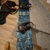 Tavola snowboard antigravity gnu + attacchi union 