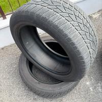 Gomme dunlop 275 45 r20 110v
