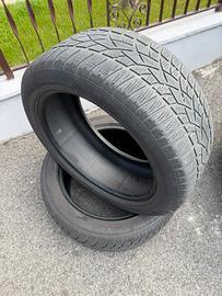Gomme dunlop 275 45 r20 110v