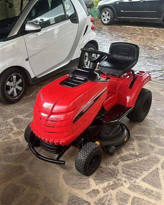 Trattorini taglia erba