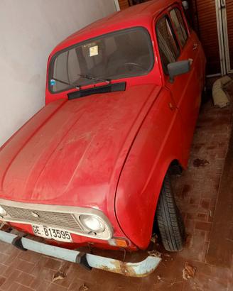 R4 rossa in discreto stato
