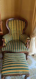 Poltrona classica stile bergère con puf poggiapied