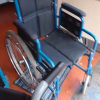 Carrozzina per disabili e anziani