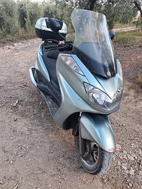 Scooter yamaha 400
