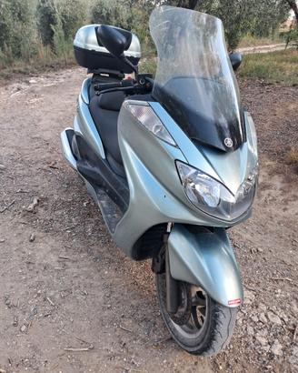 Scooter yamaha 400