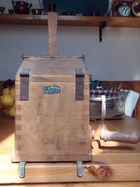 Grattugia da collezione funzionante