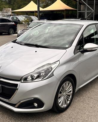 Peugeot 208 BlueHDi 75 5 porte Allure