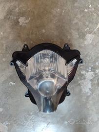 Faro Suzuki GSX-R 750 k6

