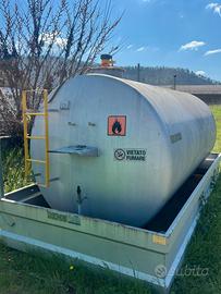 Cisterna da 9000 lt usata con vasca
