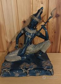 statua divinità, principe orientale im metallo