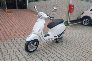 Vespa Primavera 125