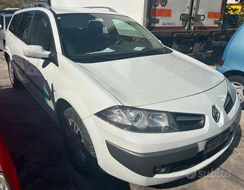 RENAULT MEGANE per ricambi usati