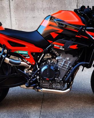 ktm 890