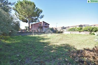 TER. RESIDENZIALE A GRAVINA DI CATANIA