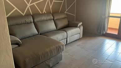 Divano grigio poltrone sofà