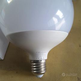 Lampadina globo E27 24w
