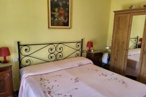 Porzione di cascina con 1500 mc di terreno