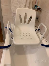 Sedia girevole per vasca da bagno