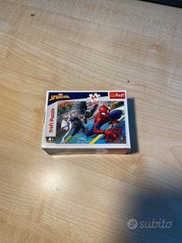 Mini puzzle spider man