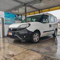 Doblò doblo combi 5 posti sedili riscaldati camera