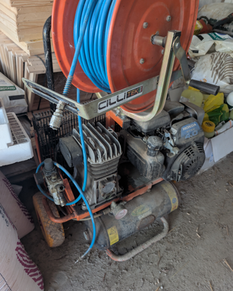 Motocompressore raccolta olive