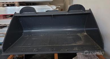 Benne Frontali per Minipale 1250 - 1300 mm Attacco