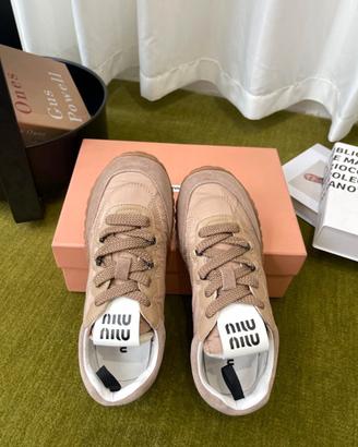 Scarpe stringate color kaki MIUMIU, taglia 39