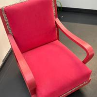 Sedia Design Unico - Rosso Vivo con Dettagli
