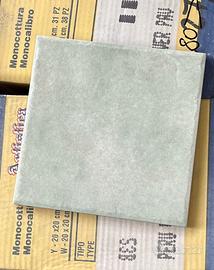 Piastrelle 20x20 verdi (24,80 mq)