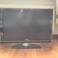 Philips Televisore 32“ con ambilight