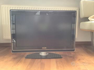 Philips Televisore 32“ con ambilight