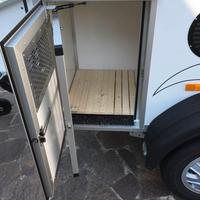 Rimorchio per trasporto cani