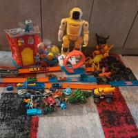 Lotto giocattoli per bambino macchinine ecc