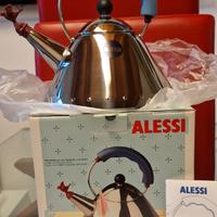 Bollitore Alessi con fischietto.