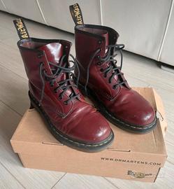 Dr Martens 1460-Anfibi Vintage in pelle Cherry Red