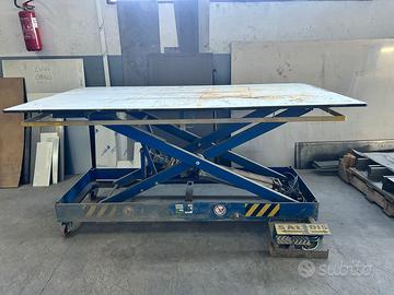 Banco da lavoro regolabile in altezza ad aria