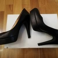 Scarpe decolte nere in pelle Chiarini