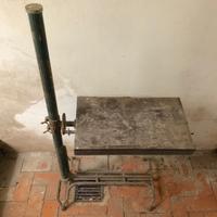 Antico tavolino inclinabile da disegno