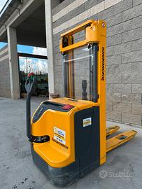 Jungheinrich 212 stoccatore Muletto Transpallet