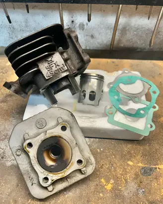 Gruppo termico mbk booster completo ORIGINALE