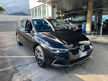 Volkswagen Golf 2.0 TDI SCR Style