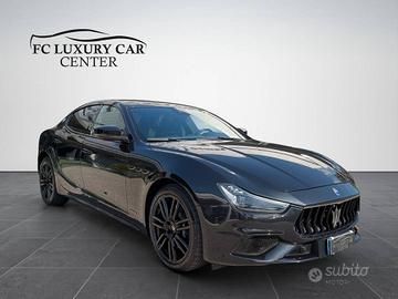 Maserati Ghibli 3.0 V6 ds Gransport Nerissimo 250c
