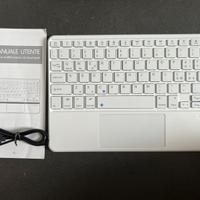 Tastiera custodia e porta Tablet